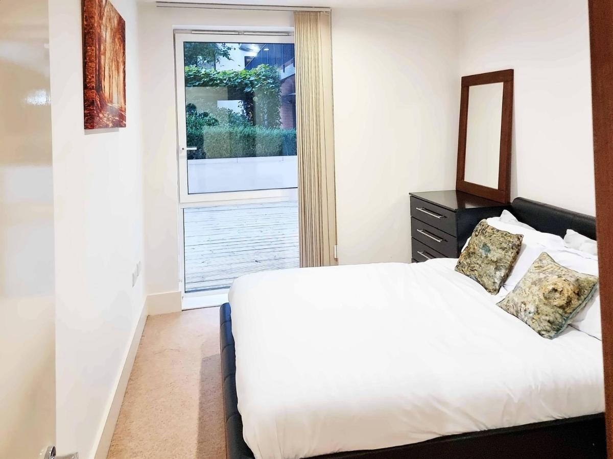 Your Riverside Home 2 With Private Balcony Londres Exterior foto